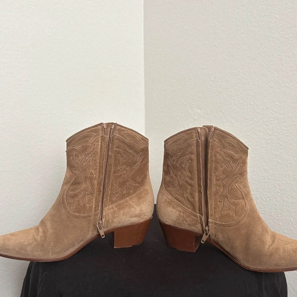 Saint Laurent western Tan Suede Ankle Boots - Picture 8 of 12